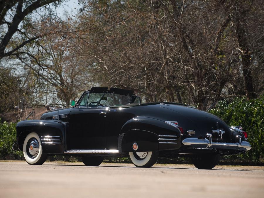  Cadillac Series 62 Convertible Coupe Deluxe (41-6267D) 1941 года  (фото 24 из 44)